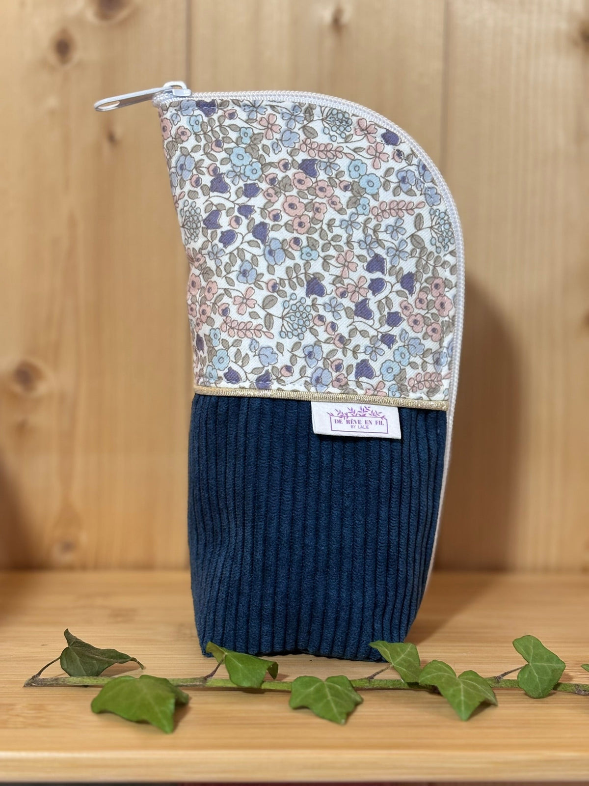 Trousse pot velours côtelé Bleu denim Liberty De Rêve en Fil By Lalie