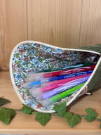Trousse pot velours côtelé Kaki pensée - En Stock De Rêve en Fil By Lalie