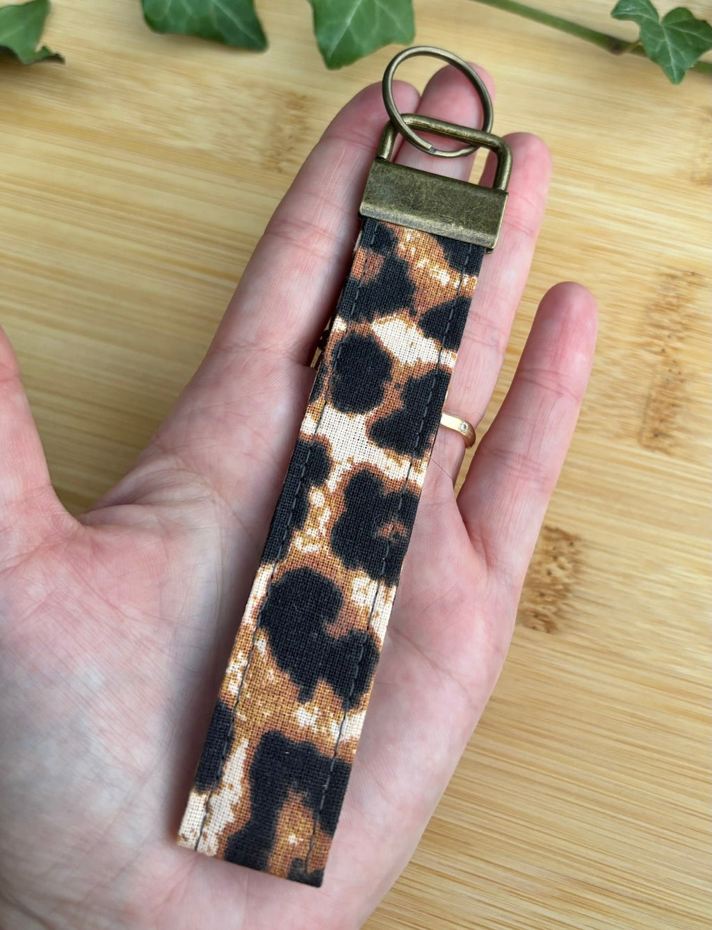 Porte‑clé dragonne multi‑usage - Léopard De Rêve en Fil By Lalie