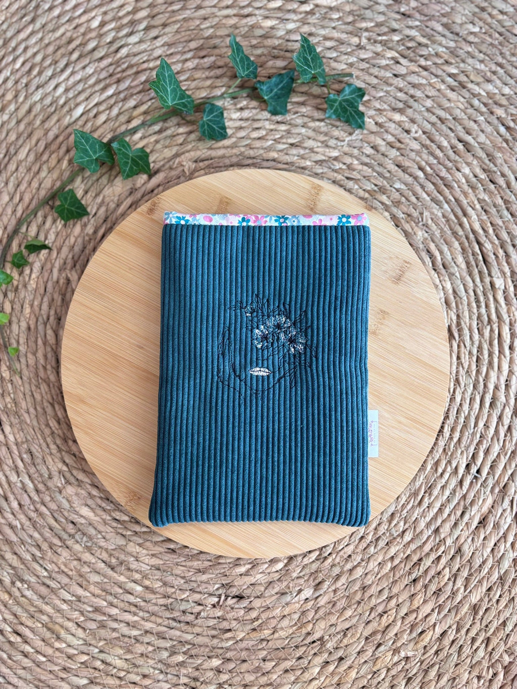 Pochette à livre Femme verte De Rêve en Fil By Lalie