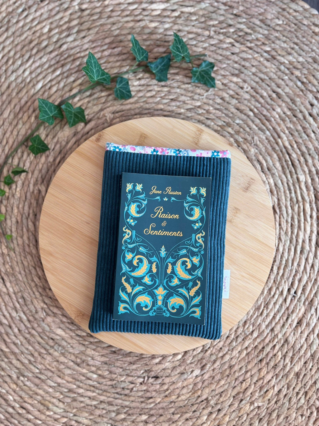 Pochette à livre Femme verte De Rêve en Fil By Lalie