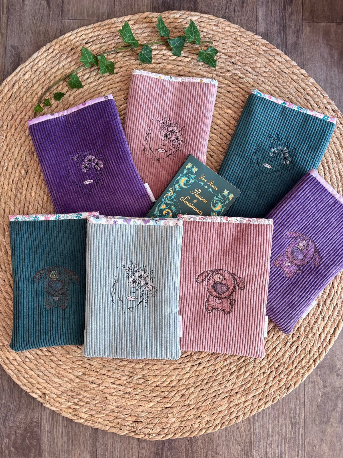 Pochette à livre Chien verte De Rêve en Fil By Lalie