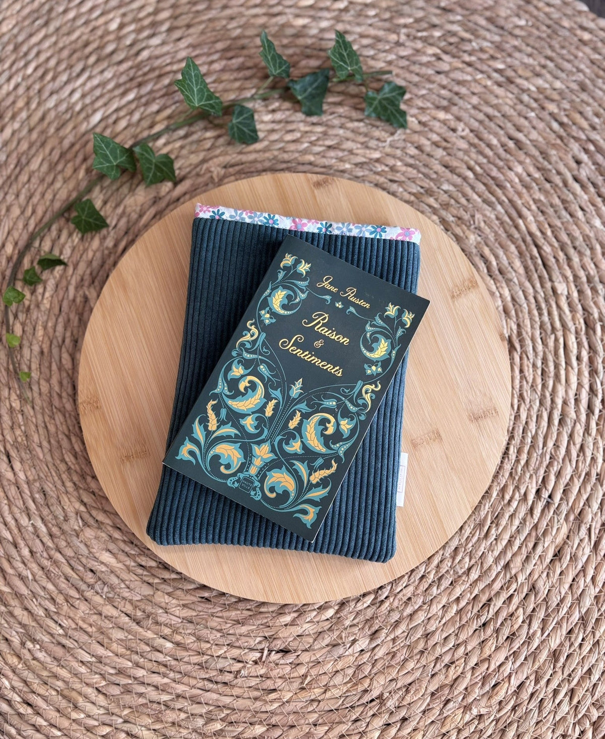 Pochette à livre Chien verte De Rêve en Fil By Lalie