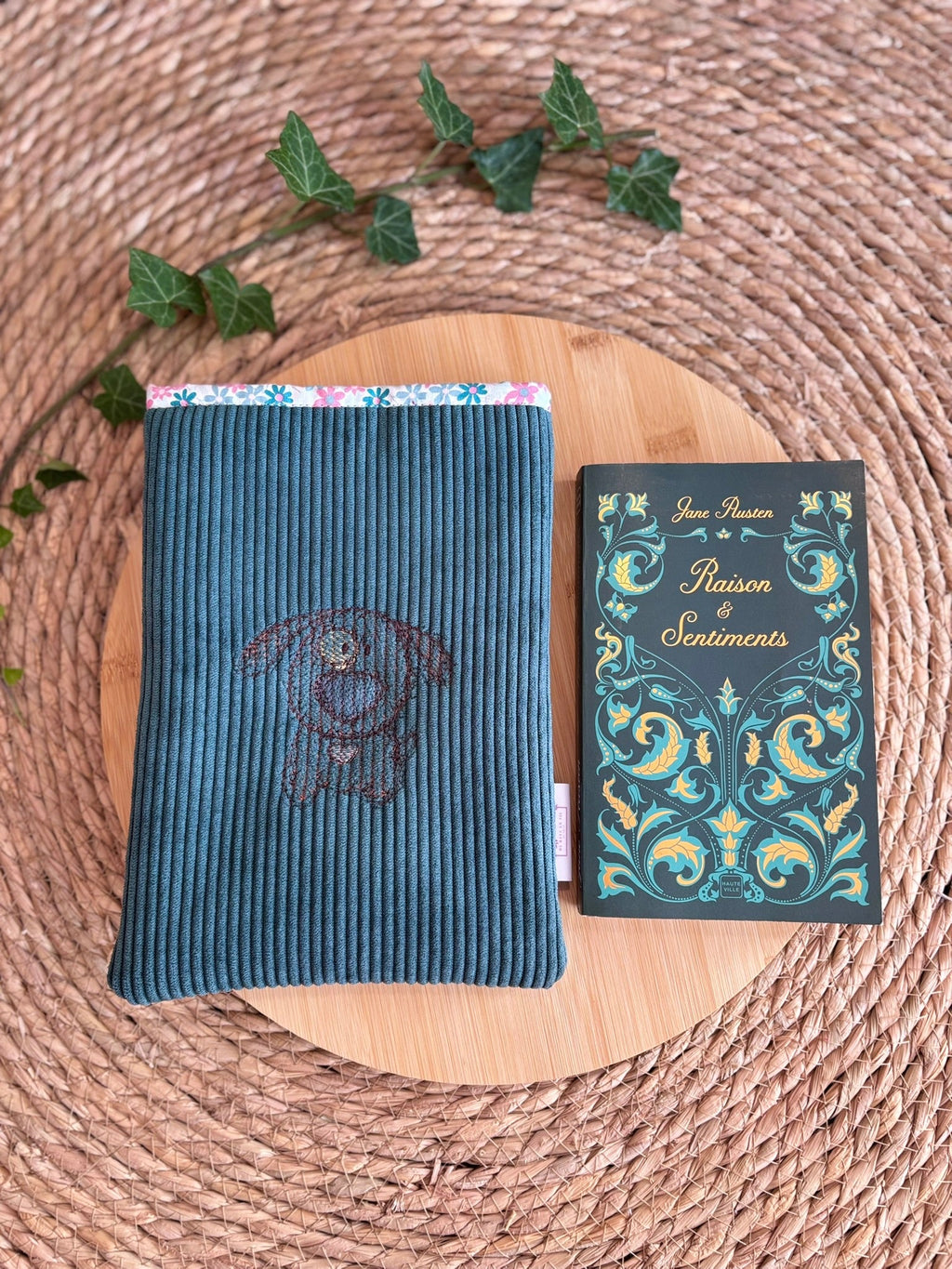 Pochette à livre Chien verte De Rêve en Fil By Lalie