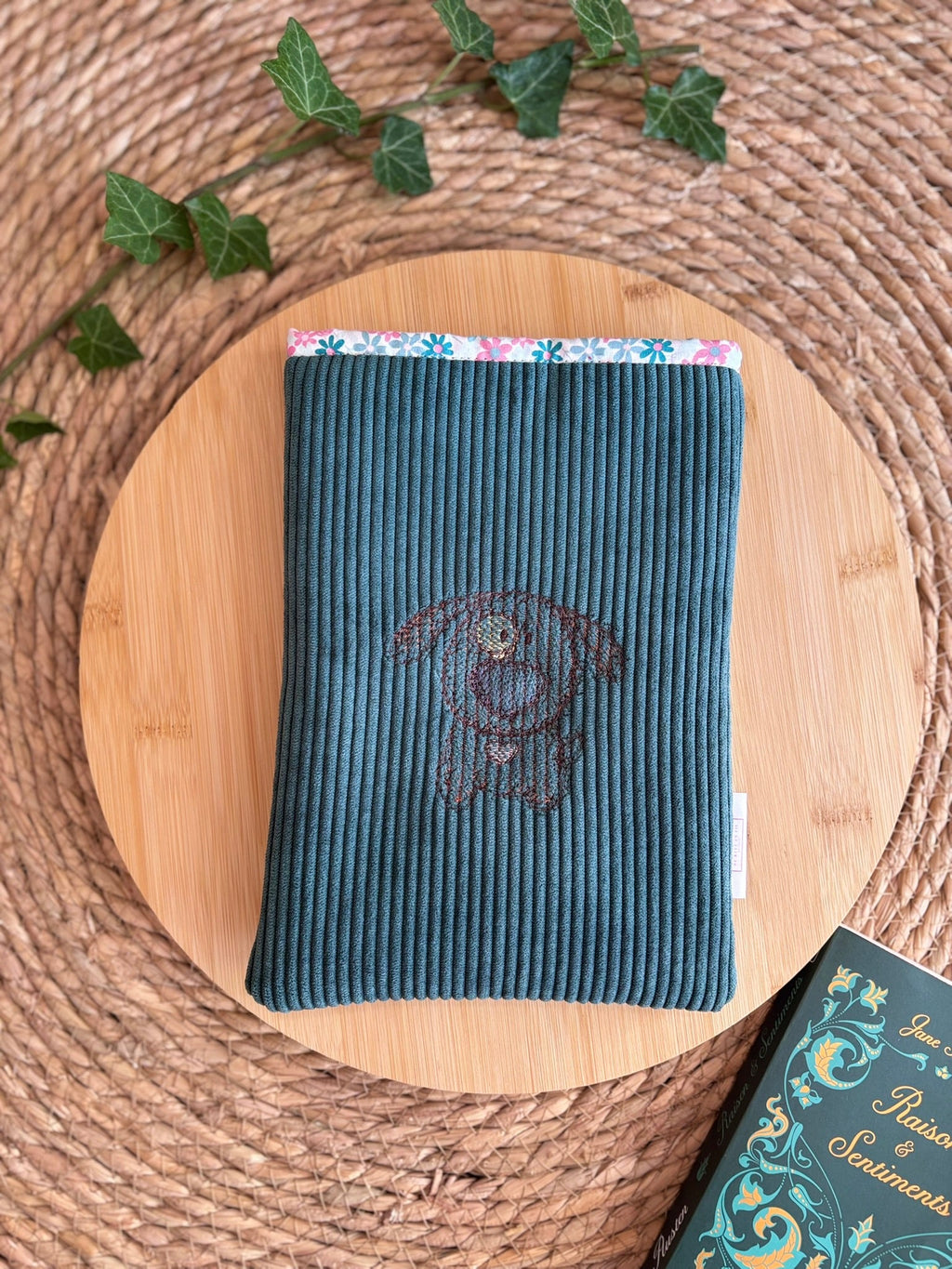 Pochette à livre Chien verte De Rêve en Fil By Lalie